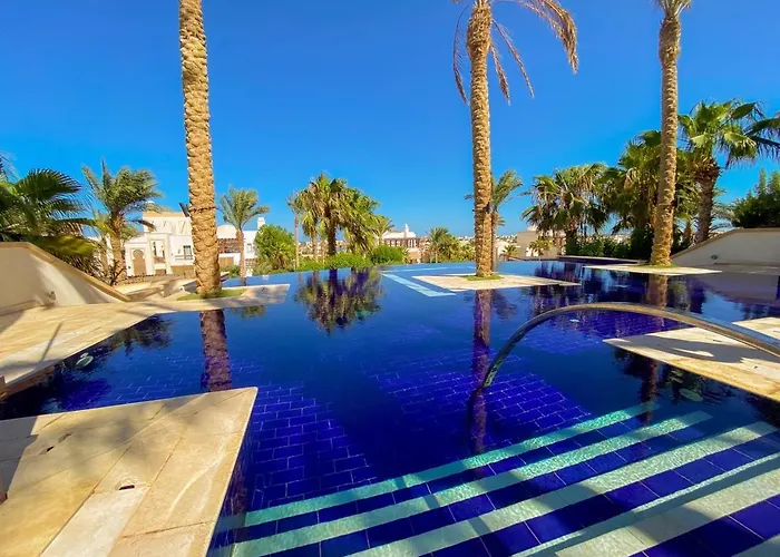 Nayah Stays, Ancient Sands Luxurious Pool Terrace