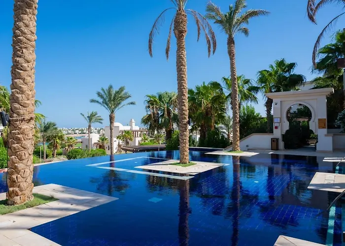 Panzió Nayah Stays, Ancient Sands Luxurious Pool Terrace Gurdaka
